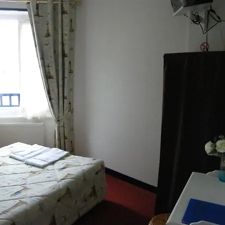 Hotel De La Gare 3*